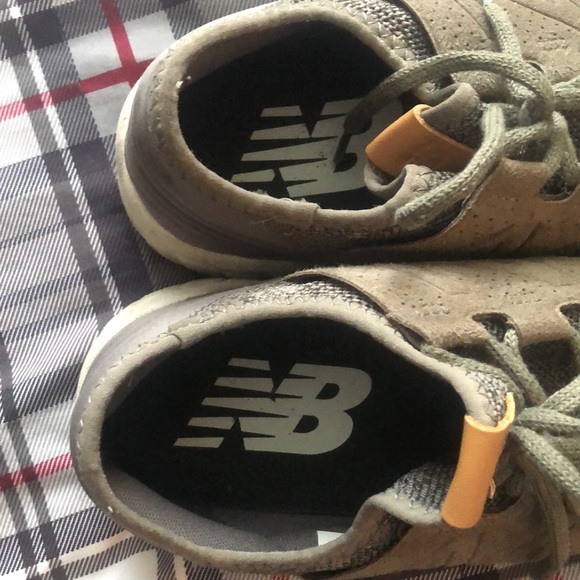 New Balance Sneakers - Picture 2 of 4
